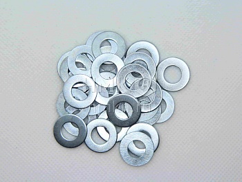 Комплект узких плоских шайб в цинке размеры 6, 8, 10, 12, 16 по 10 шт